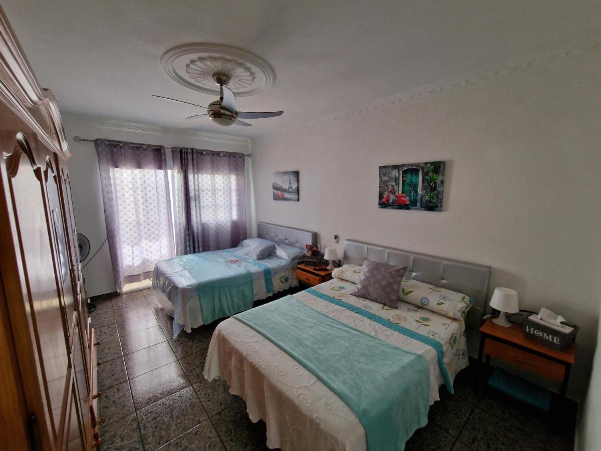 Apartment & Beach - Airport El Burrero Bagian luar foto