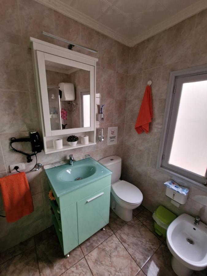 Apartment & Beach - Airport El Burrero Bagian luar foto
